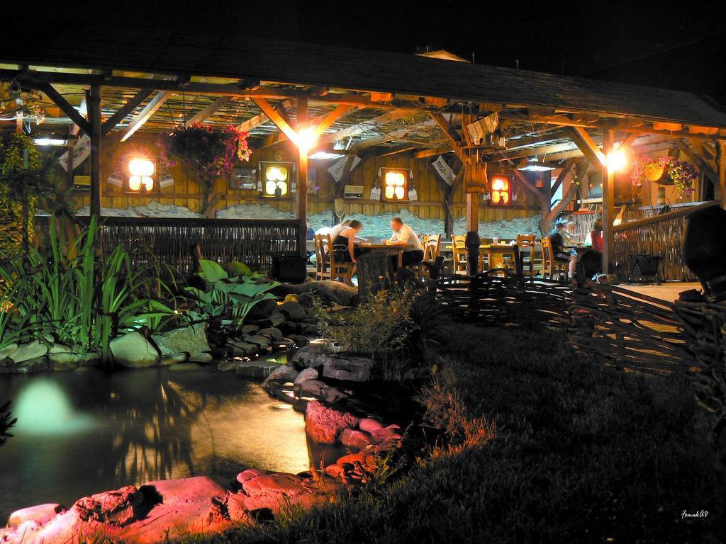 Nashe Misto Guest House Kowel Zewnętrze zdjęcie