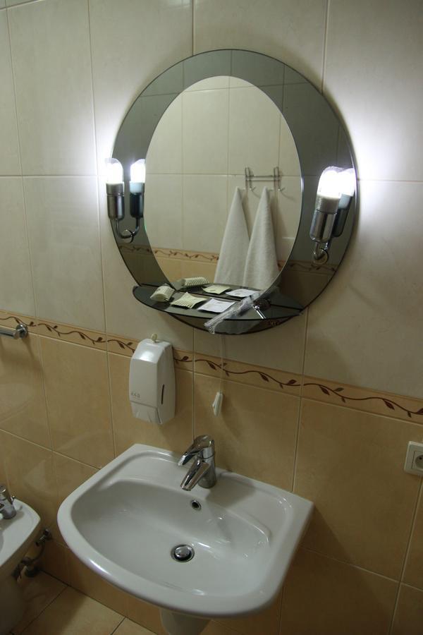 Nashe Misto Guest House Kowel Zewnętrze zdjęcie